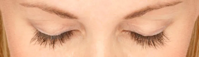 eyelashes