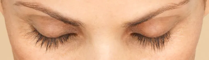 eyelashes