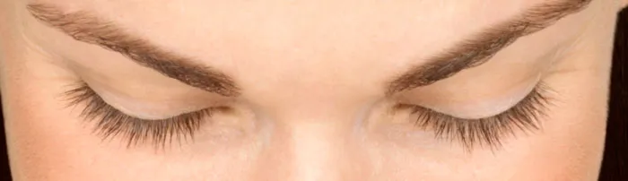 eyelashes