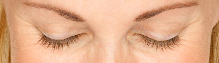 eyelashes