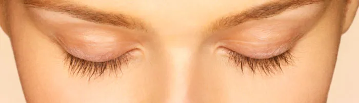 eyelashes